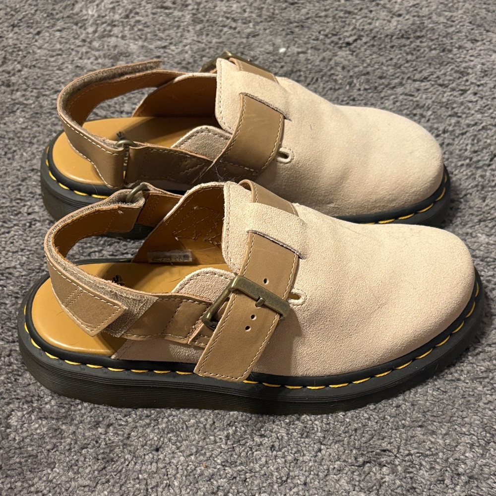 Dr. Martins - image 2